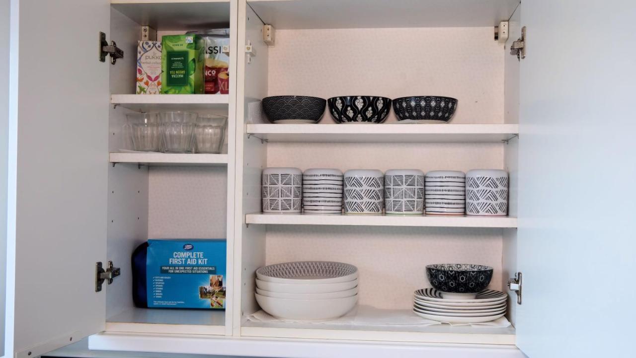 Milton Keynes Luxury Short Stay House With Wifi And Free Parking Wolverton  Exteriér fotografie