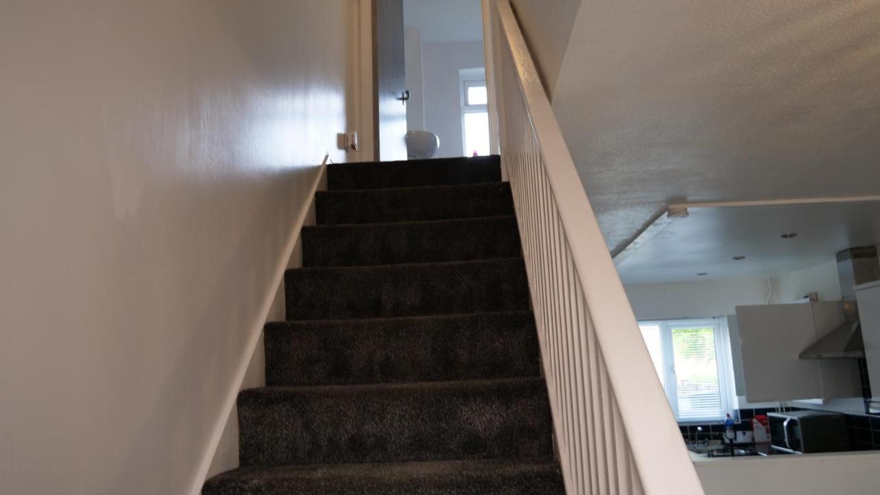Milton Keynes Luxury Short Stay House With Wifi And Free Parking Wolverton  Exteriér fotografie